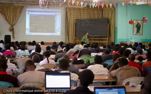 Accès à l’éducation en Afrique : Fidesco à l’antenne de Radio Notre Dame