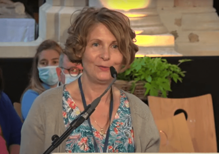 “Et si la mission était faite pour moi ?” – Témoignage d’Armelle, volontaire de la mission Retraités avec Fidesco