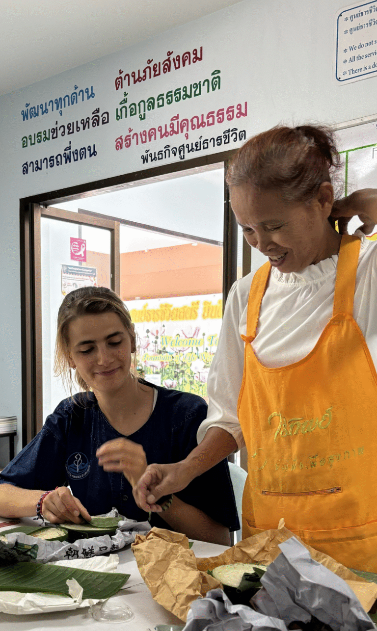 Marie des Lys en mission à Pattaya