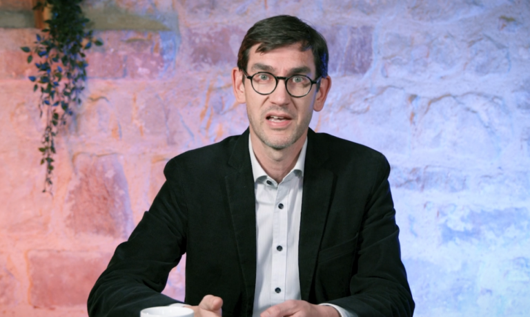 L'urgence de servir, Hubert Laurent, Directeur de Fidesco